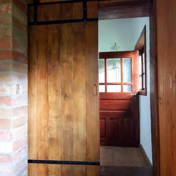 Bungalow entrance door2